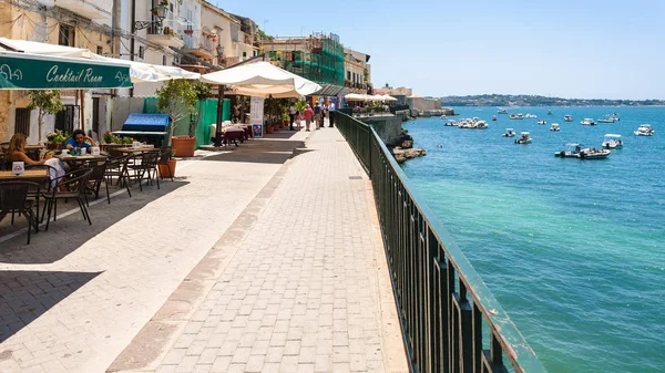 Promenade foro italico i Syrakusa stad — Stockfoto