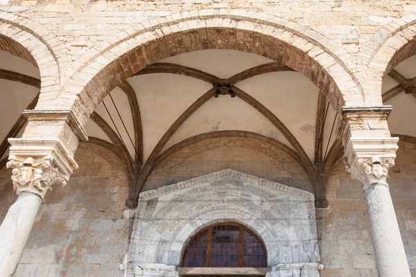 Dekoration av hänrycker i Duomo di Cefalu — Stockfoto