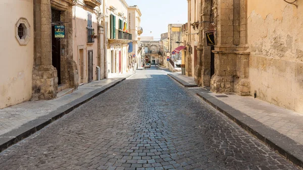 Street via Rocco Pirri in Noto city in Sicily — Stock Photo, Image