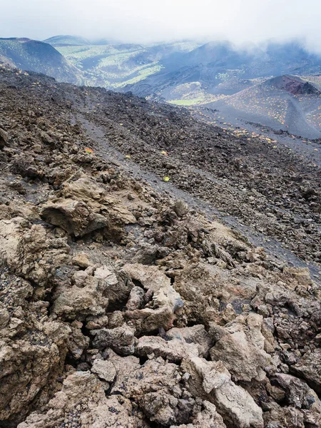 Pendiente con campo de lava endurecido en el Monte Etna —  Fotos de Stock