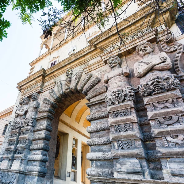Decoração da Porta Nuova na cidade de Palermo — Fotografia de Stock