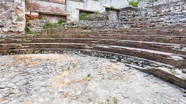 Ruins of ancient roman Odeon theater in Taormina — Stock Photo, Image