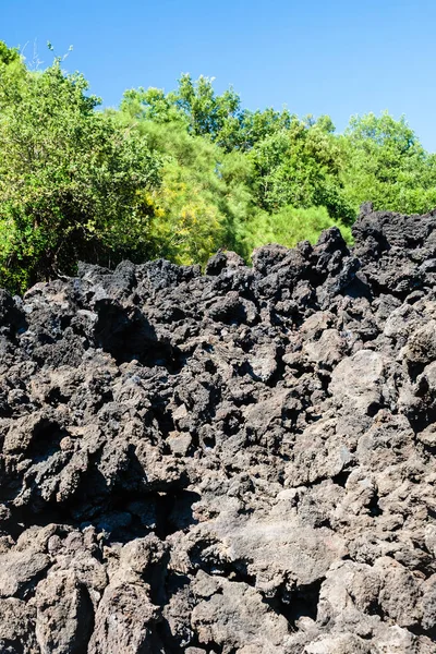 Flujo de lava congelado después de la erupción del volcán Etna —  Fotos de Stock