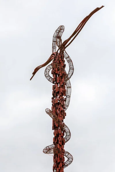 Brazen Serpent Monument on top of Mount Nebo — Stock Photo, Image