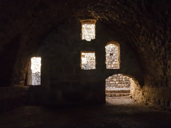 Habitación interior en el castillo medieval Kerak, Jordania — Foto de Stock