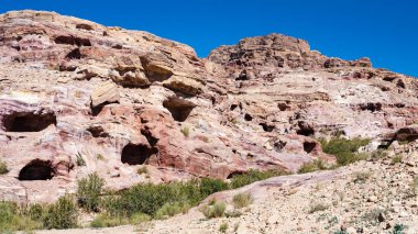 Kış kasabasında Petra antik mağaralar