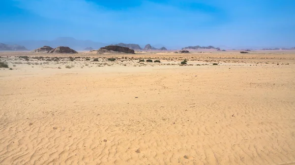 Powierzchnia piasków pustyni Wadi Rum — Zdjęcie stockowe