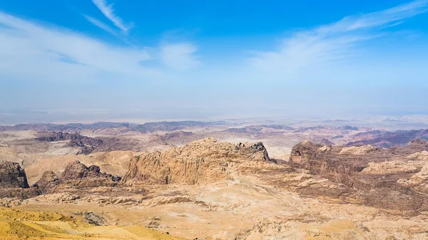 Sedimentary rocks around Wadi Araba area — Stock Photo, Image