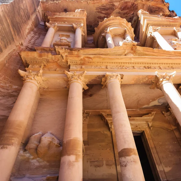 Fassade des Schatzhauses (al-khazneh) Tempels in Petra — Stockfoto