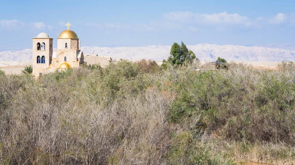 Αγίου Ιωάννη του Baptist Church στην περιοχή Wadi Al Kharrar — Φωτογραφία Αρχείου