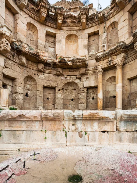 View of nymphaeum in Jerash (ancient Gerasa) town — Stock Photo, Image