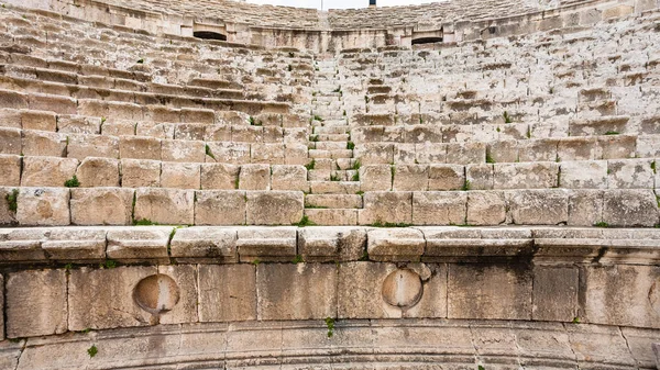 Stone seats of Large South Theatre in Gerasa — Stock Photo, Image