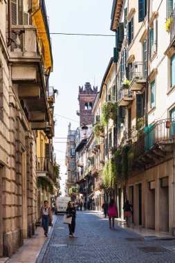 turistlere Corso Sant'Anastasia, Verona
