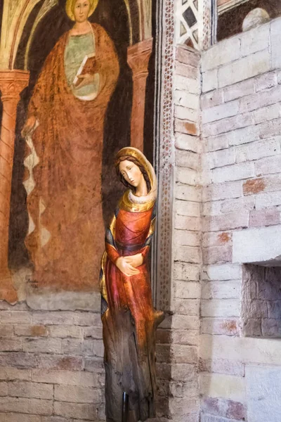 Indoor van doopkapel in Verona Duomo kathedraal — Stockfoto