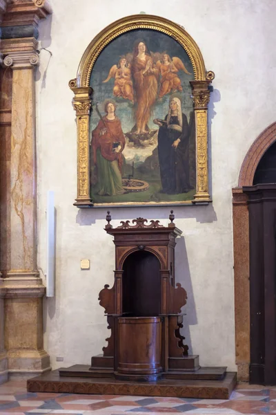 Decoration of chiesa di Sant Anastasia in Verona — Stock Photo, Image
