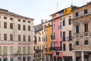 palazzo Piazza dei sinyorlar üzerinde daire evler