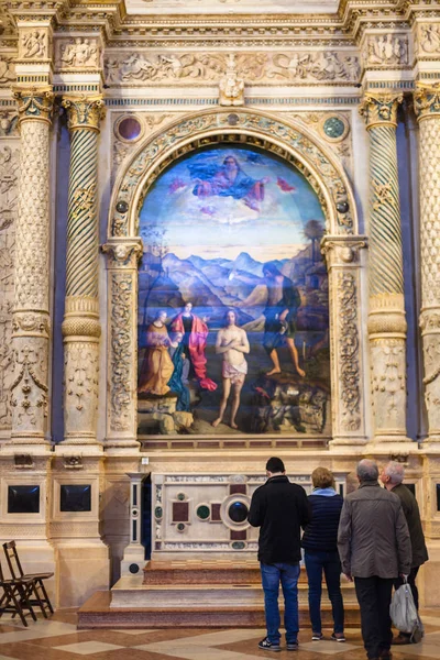 Зал Chiesa di Santa Corona в Виченце — стоковое фото