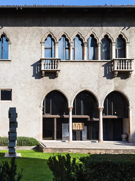 Дом-музей Castelvecchio (Scaliger) Castel — стоковое фото