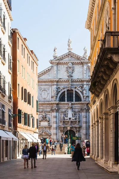 Chiesa di san moise in venezianischer stadt — Stockfoto