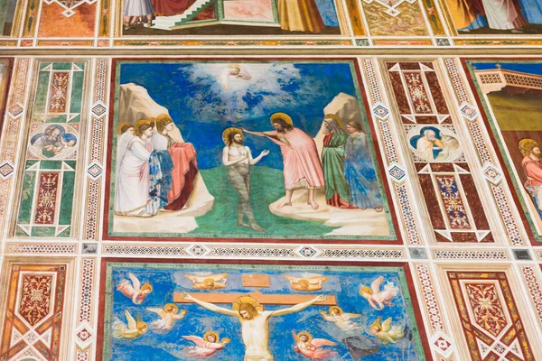 Malowidła ścienne w kaplicy Scrovegnich w Padwie — Zdjęcie stockowe