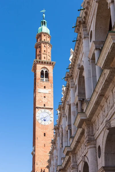 Clock tower (torre della bissara) in Vicenza city — Stock Photo, Image