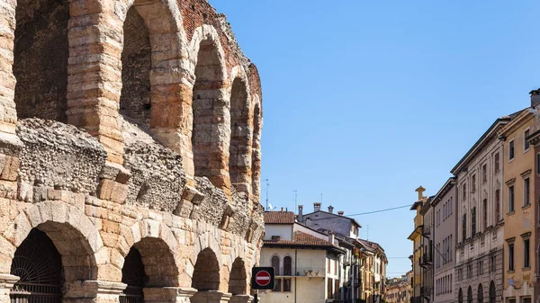 Blick auf das antike römische Amphitheater arena di verona — Stockfoto