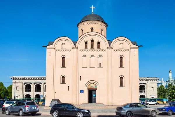 Facade of Pyrohoshcha Church in Kiev city — Stock Photo, Image