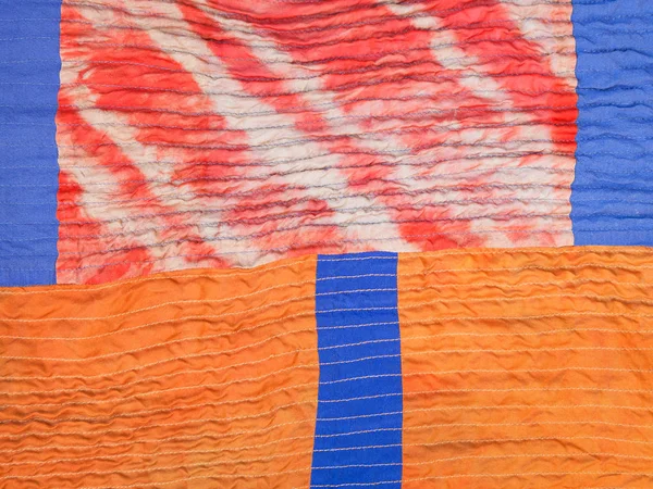 Bufanda de patchwork cosida de seda pintada — Foto de Stock