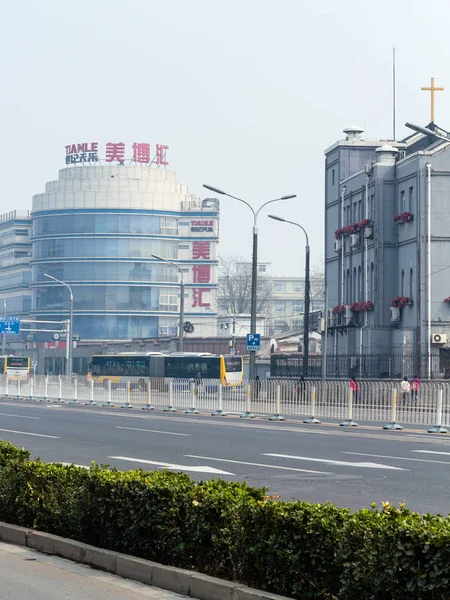 Liangshidian sokakta Pekin'de ofis binaları — Stok fotoğraf