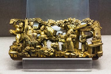 Chen klan Ancestral salonunda metal heykeller