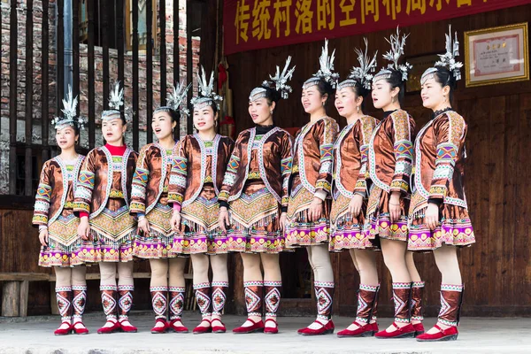 Zpěváci v kultura Show v Chengyang vesnici — Stock fotografie