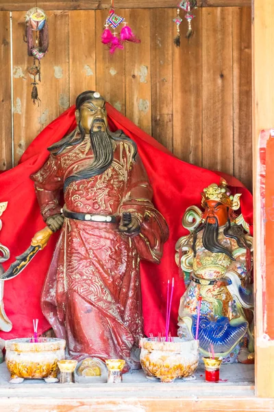 Religious figures in Chengyang village — Stock Photo, Image