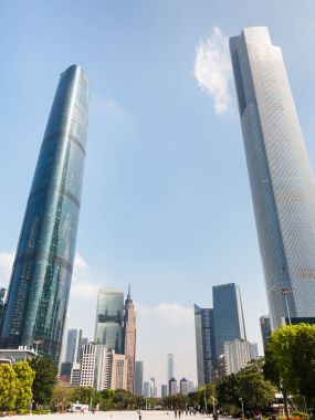 insanlar Meydanı ve Guangzhou City towers