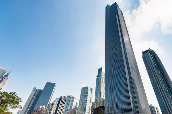 Modern buildings in Guangzhou city in spring — Stock Photo, Image