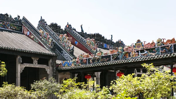 Decorazione del tetto del Guangdong Folk Art Museum — Foto Stock