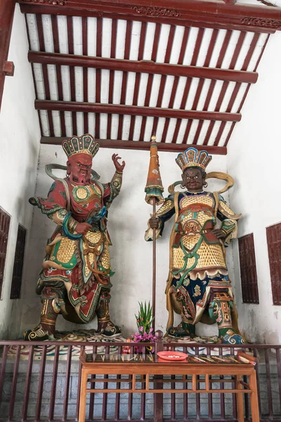 Statue degli dei nel tempio di Guangxiao a Guangzhou — Foto Stock