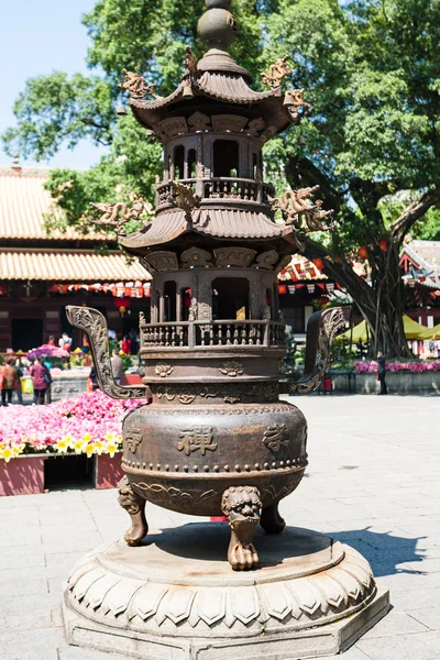 Altar di istana Klenteng Guangxiao di Guangzhou — Stok Foto