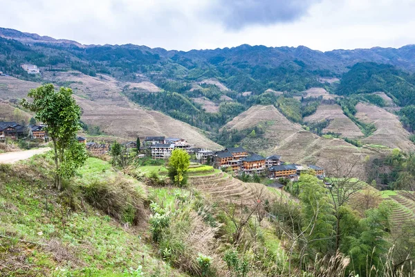 Vista del país de Dazhai con pueblo —  Fotos de Stock