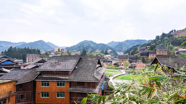 Vista por encima de las casas rurales en Chengyang pueblo —  Fotos de Stock