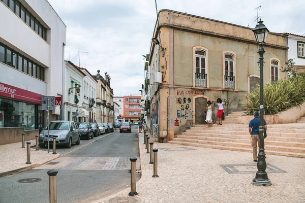 Вулиця Rua Самора Баррос, в місті Sives — стокове фото