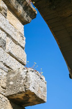Pont du Gard Kapat su kemeri, taş destek