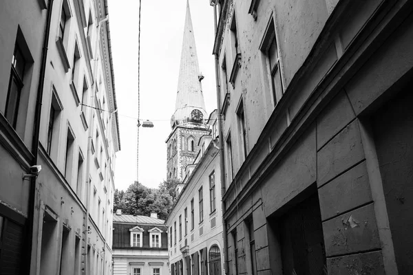 Urban houses on Maza Miesnieku iela street — ストック写真