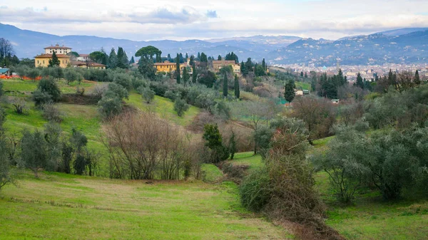 Vista sulla periferia di Firenze in inverno — Foto Stock