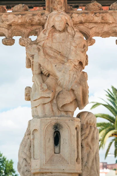 Pieta op het Cruz de Portugal in Silves stad — Stockfoto