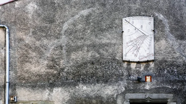 Středověké sluneční hodiny v Cité de Carcassonne — Stock fotografie