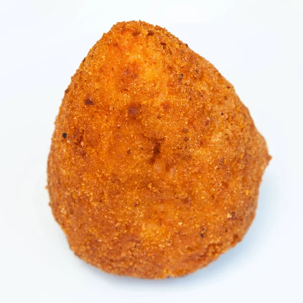 En kött fyllda ris boll arancini på tallrik — Stockfoto