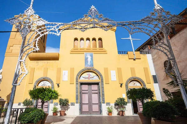 Fachada de Chiesa San Pancrazio en Giardini Naxos — Foto de Stock