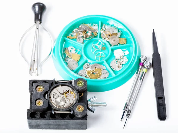 Herramientas y piezas de repuesto para la reparación de relojes —  Fotos de Stock
