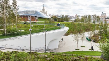 panoramik Zaryadye Park amfi tiyatro