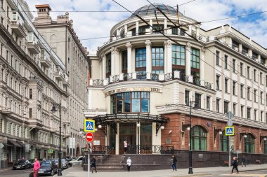 daha yüksek School of Economics Moskova'da Kuyu yapımı
